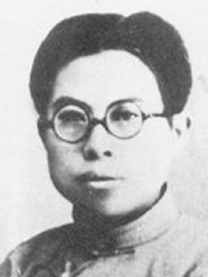  江上青（原 名江世侯）