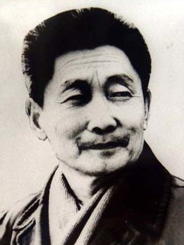 吕 齐 （1949届）