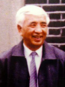 何东昌 （1941届）