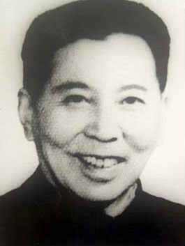 秦雨屏 （1935届）