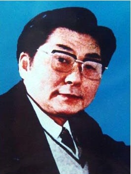 王建华 （1942届）