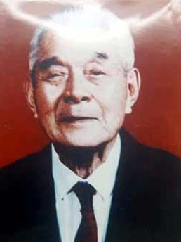 徐  镳 （1930届）