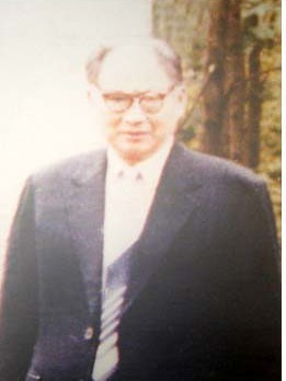 吴 訒 （1937届）